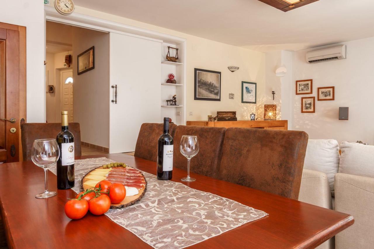 Holiday Home Harmony Žrnovnica Eksteriør billede