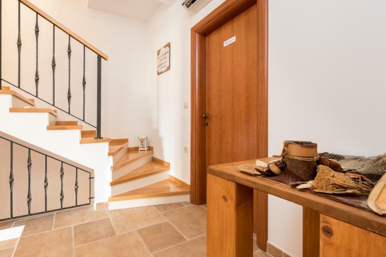 Holiday Home Harmony Žrnovnica Eksteriør billede